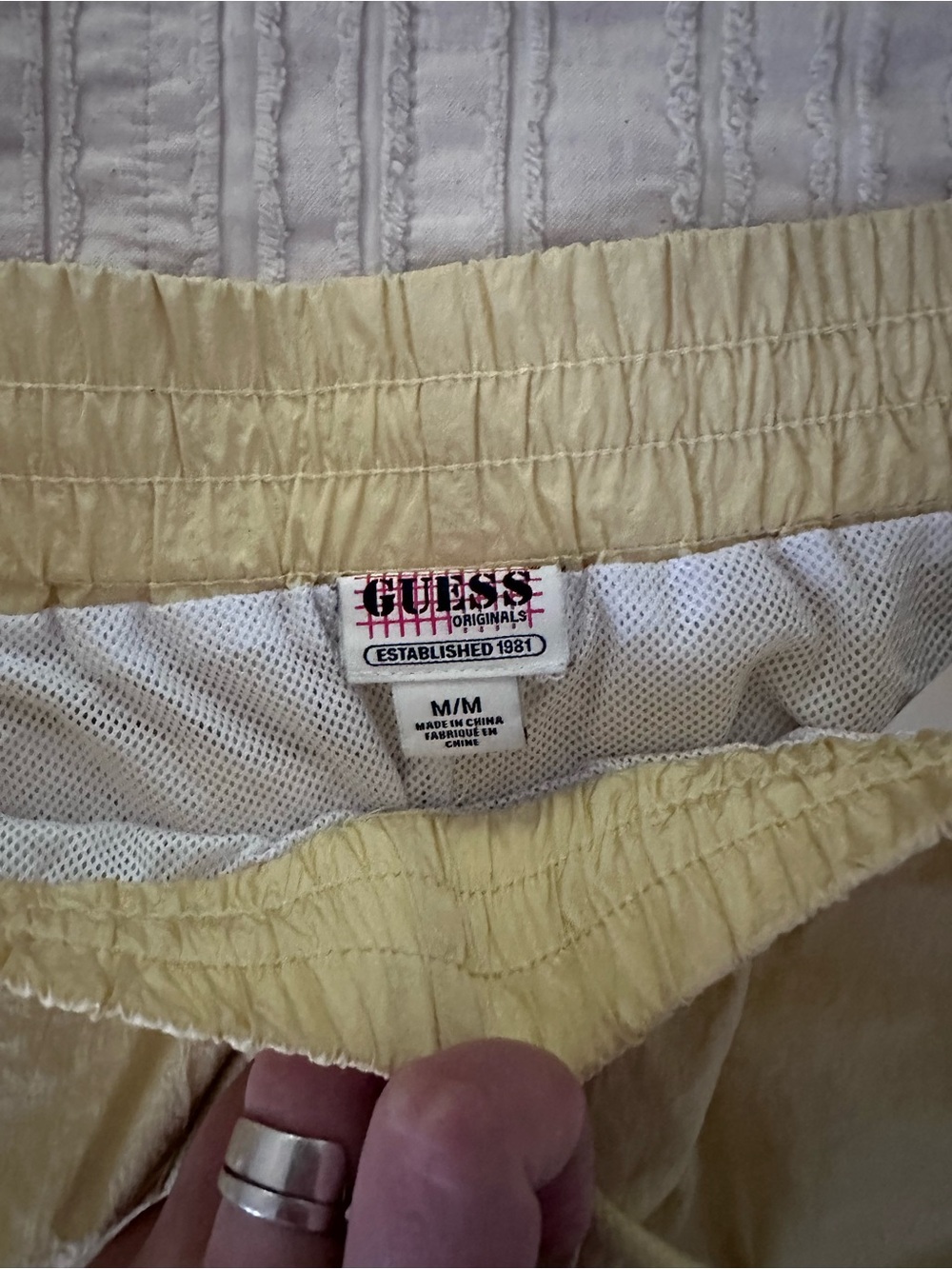 Guess Originals Established 1981 Swim Shorts – Butter Yellow – Size M - Picture 5 of 7